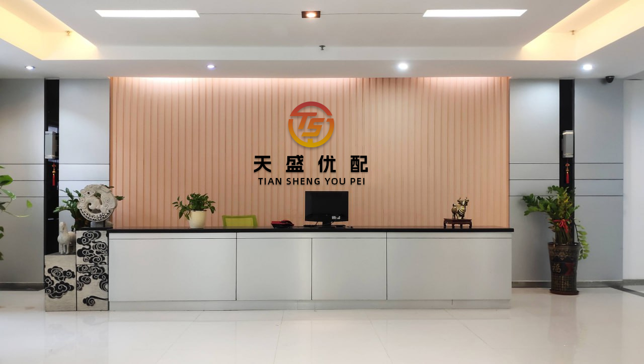 易配资 电影《长安的荔枝》获微博电影之夜年度瞩目影片 大鹏携“荔枝男团”给“荔”亮相